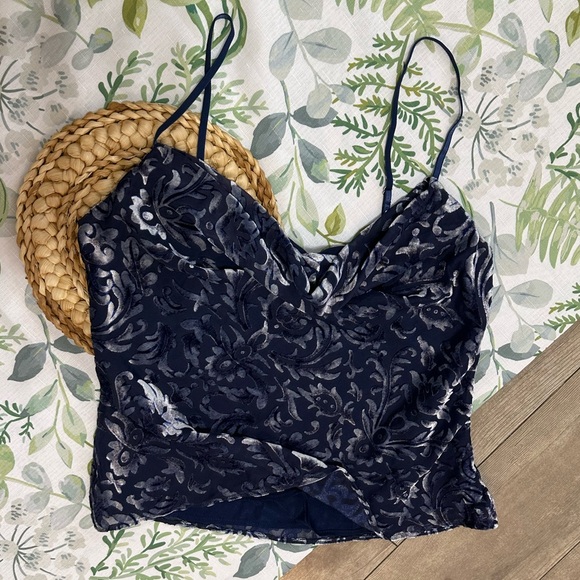 New Majorelle Women’s Velvet Cami Tank Top 90s Style Size Small - Picture 11 of 16